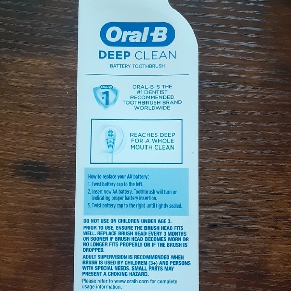 Deep Clean Toothbrush - White - Picture 3 of 4